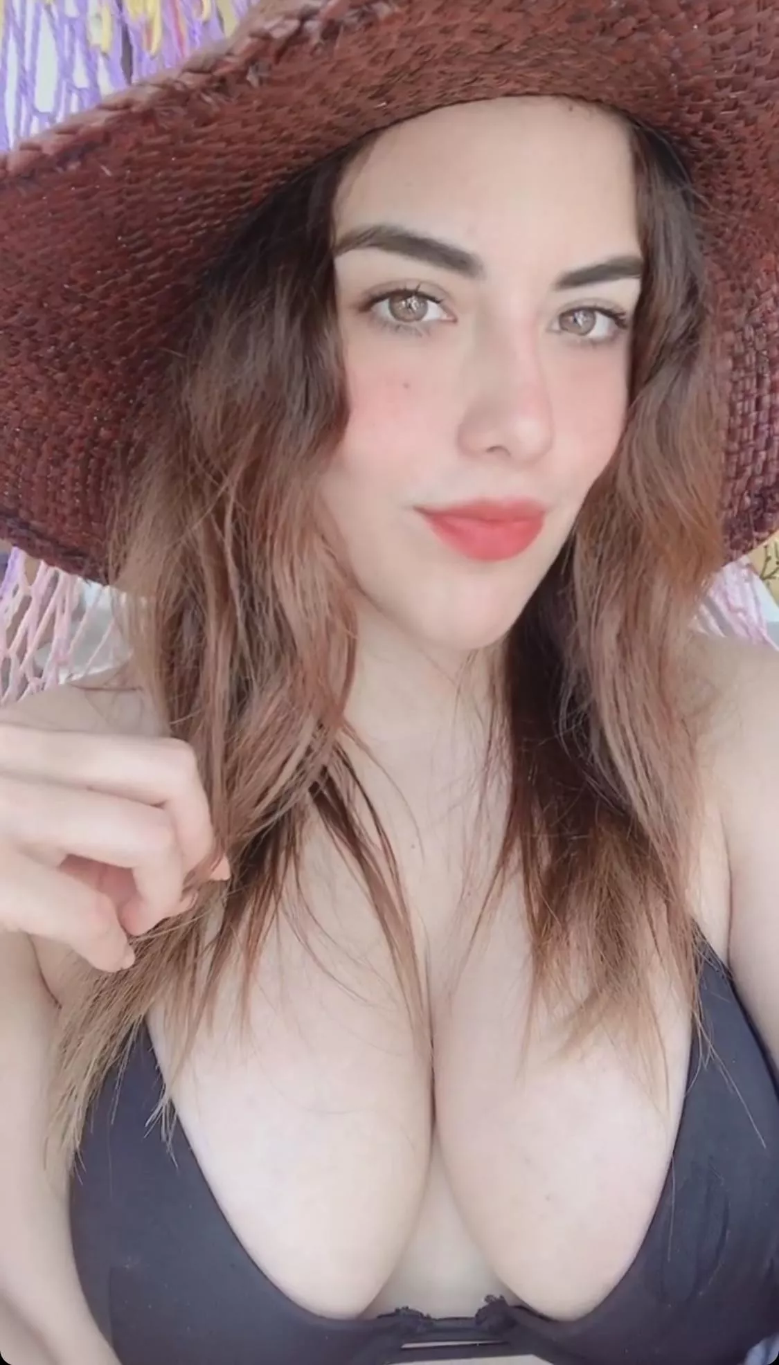 Hot🤩 posted by beautygirl69