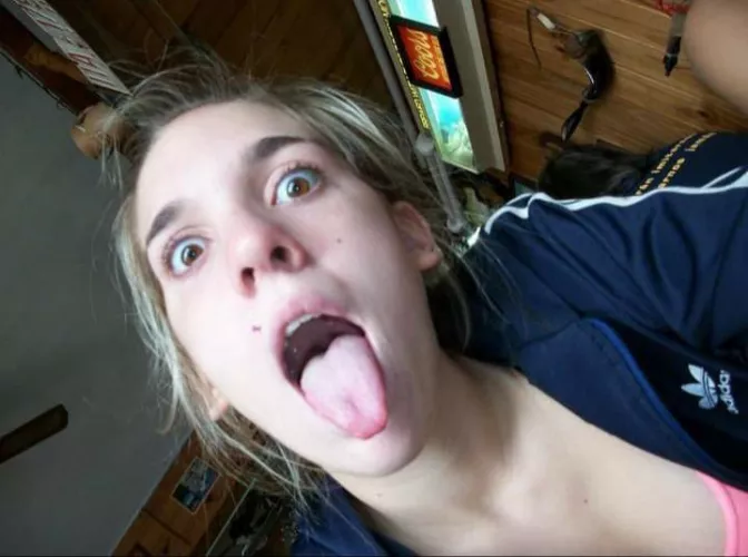 hot by noseknickponerme