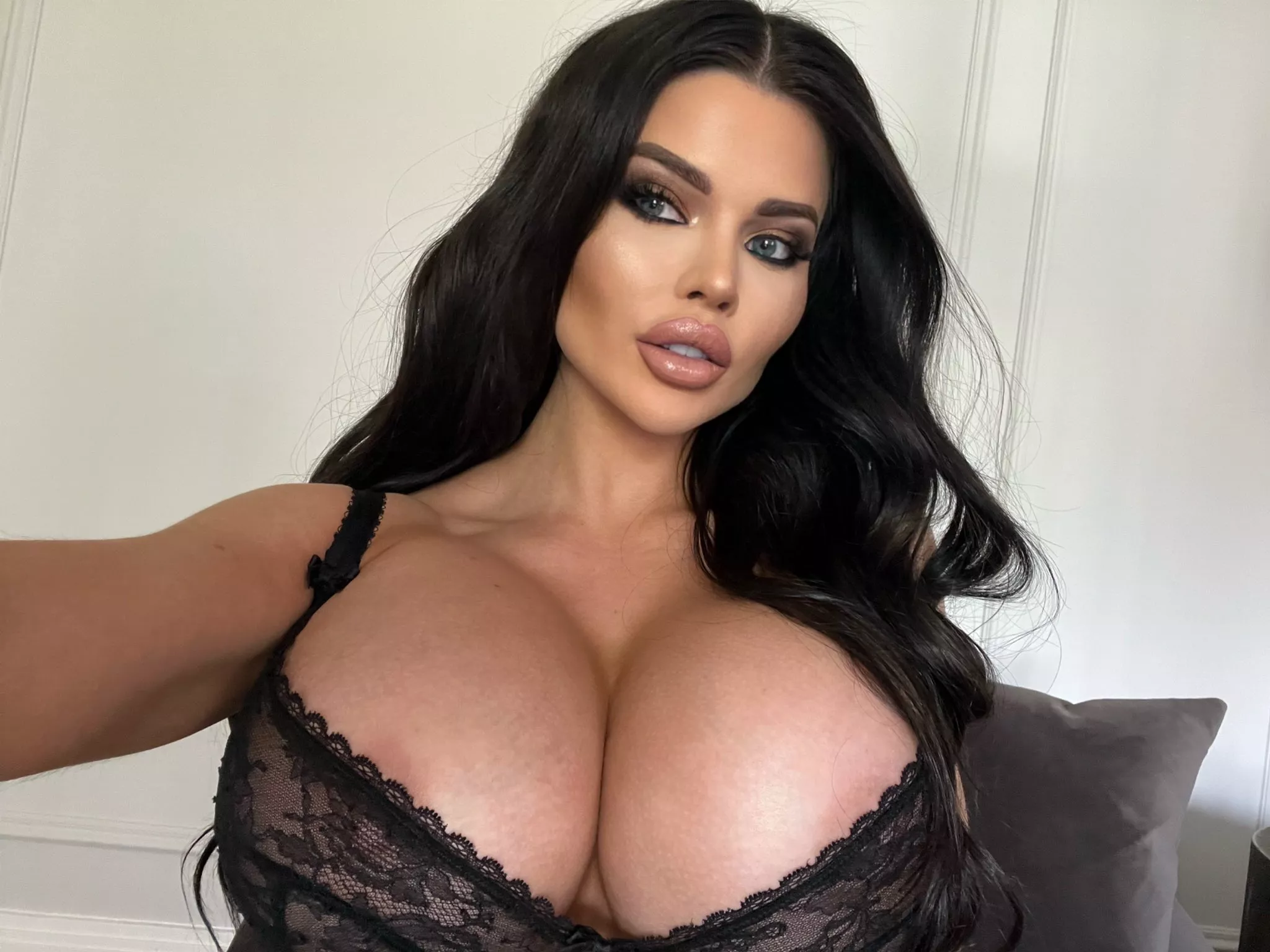 Hot posted by mike-makonagy