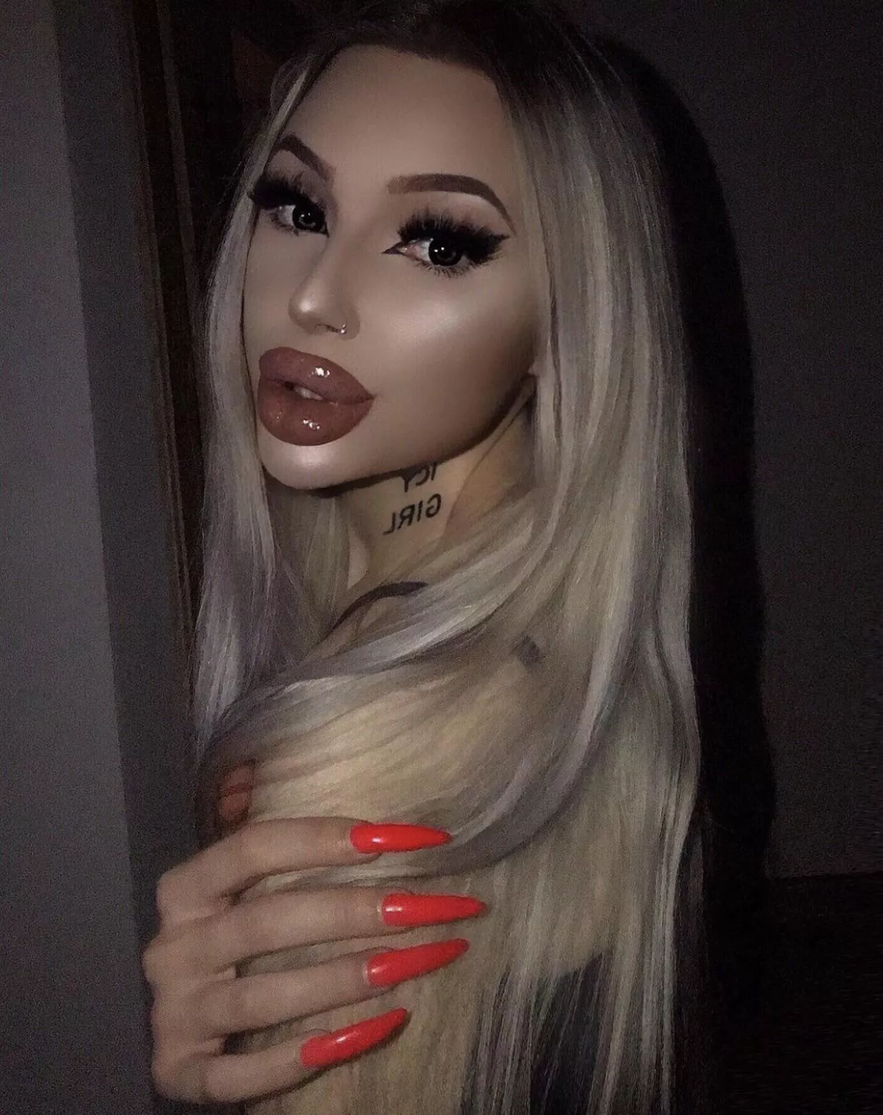 hot as hell😉🔥 posted by charlotteventurax