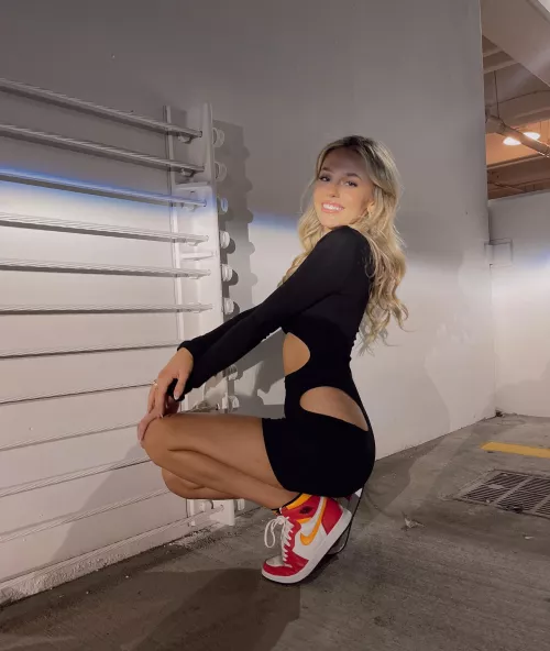 hot blonde by siimple_code