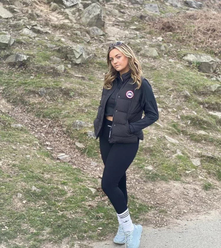 Hot chav posted by stewiieee1234