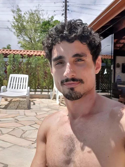 Hot day in Brazil by juniorgallina