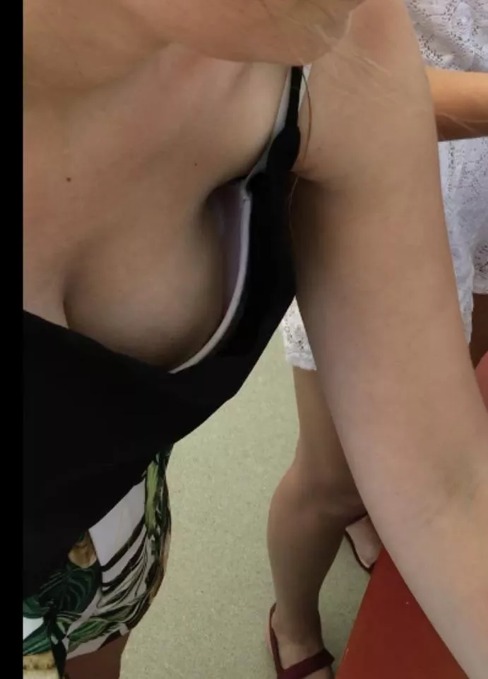 hot downblouse? posted by Captain_Spack_Jarro