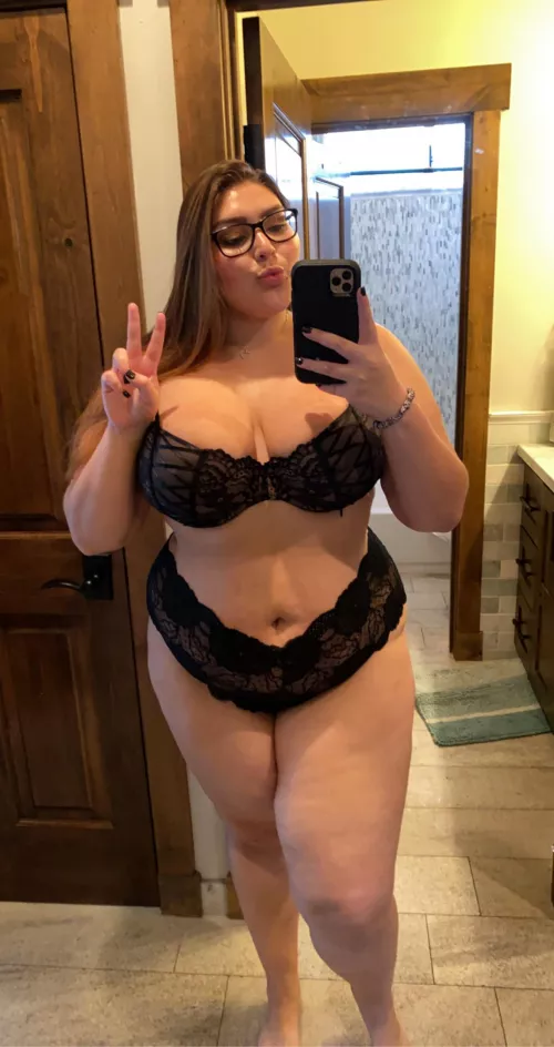 Hot girl summer is in full effect by Fit-Sid