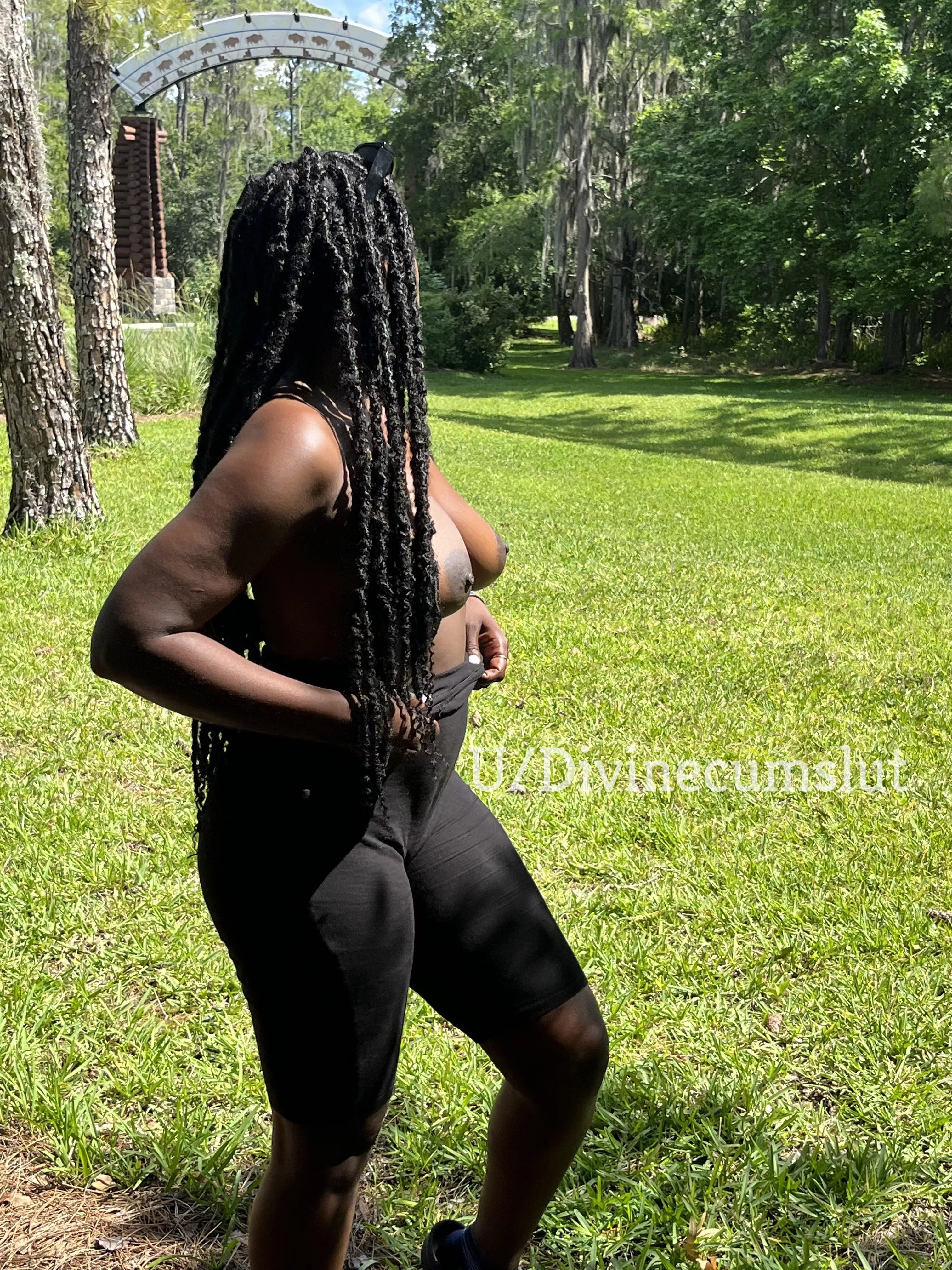 Hot melanin posted by Divinecumslut