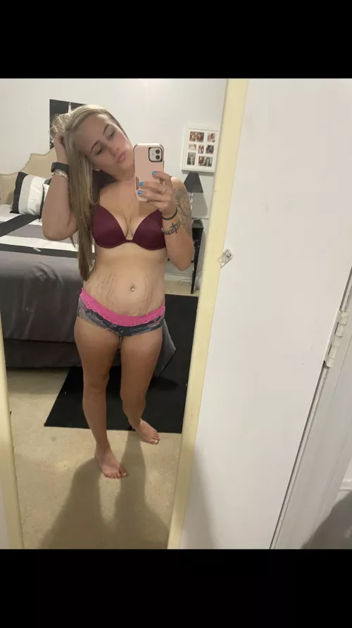 Hot mom🥵 by RideBulky