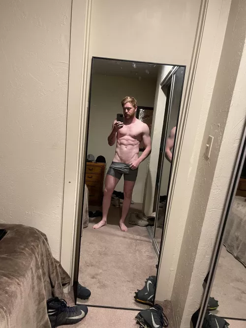 Hot redhead by ZFOXXX1