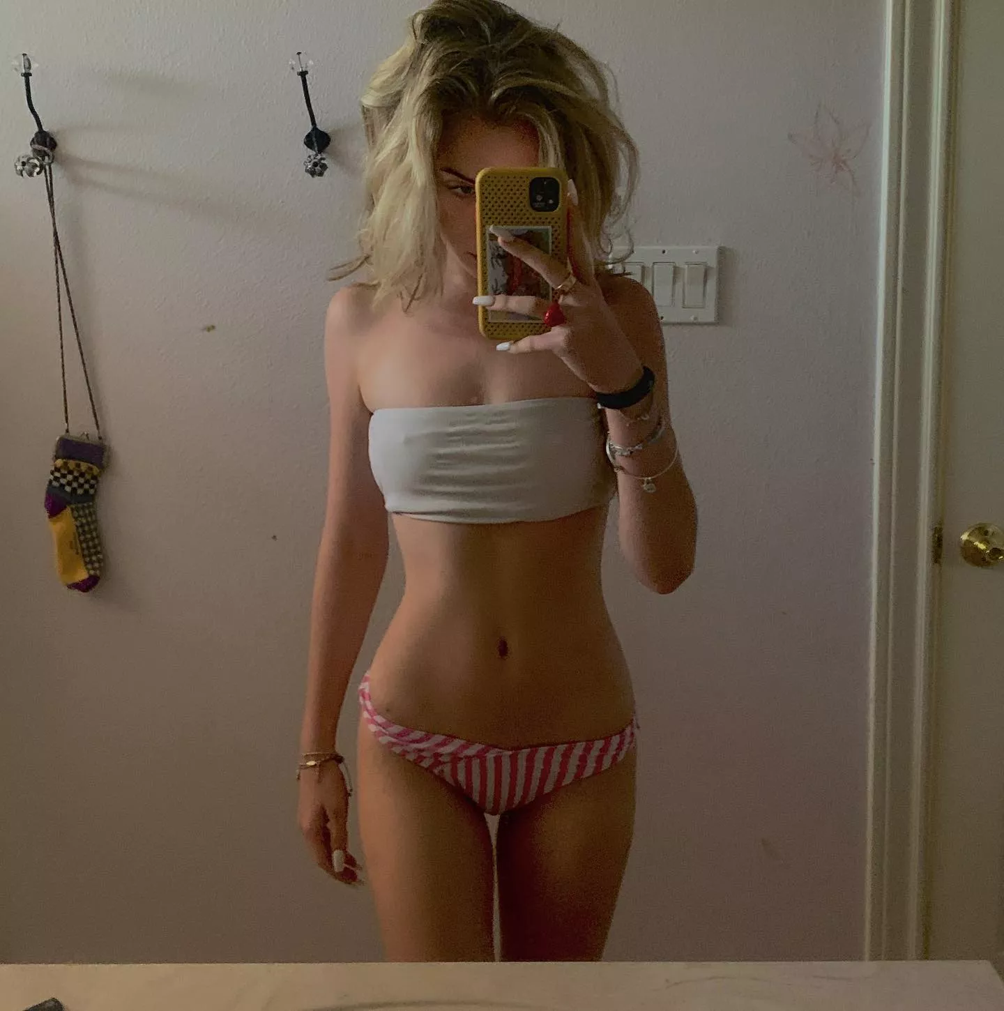 hot selfie posted by siimple_code