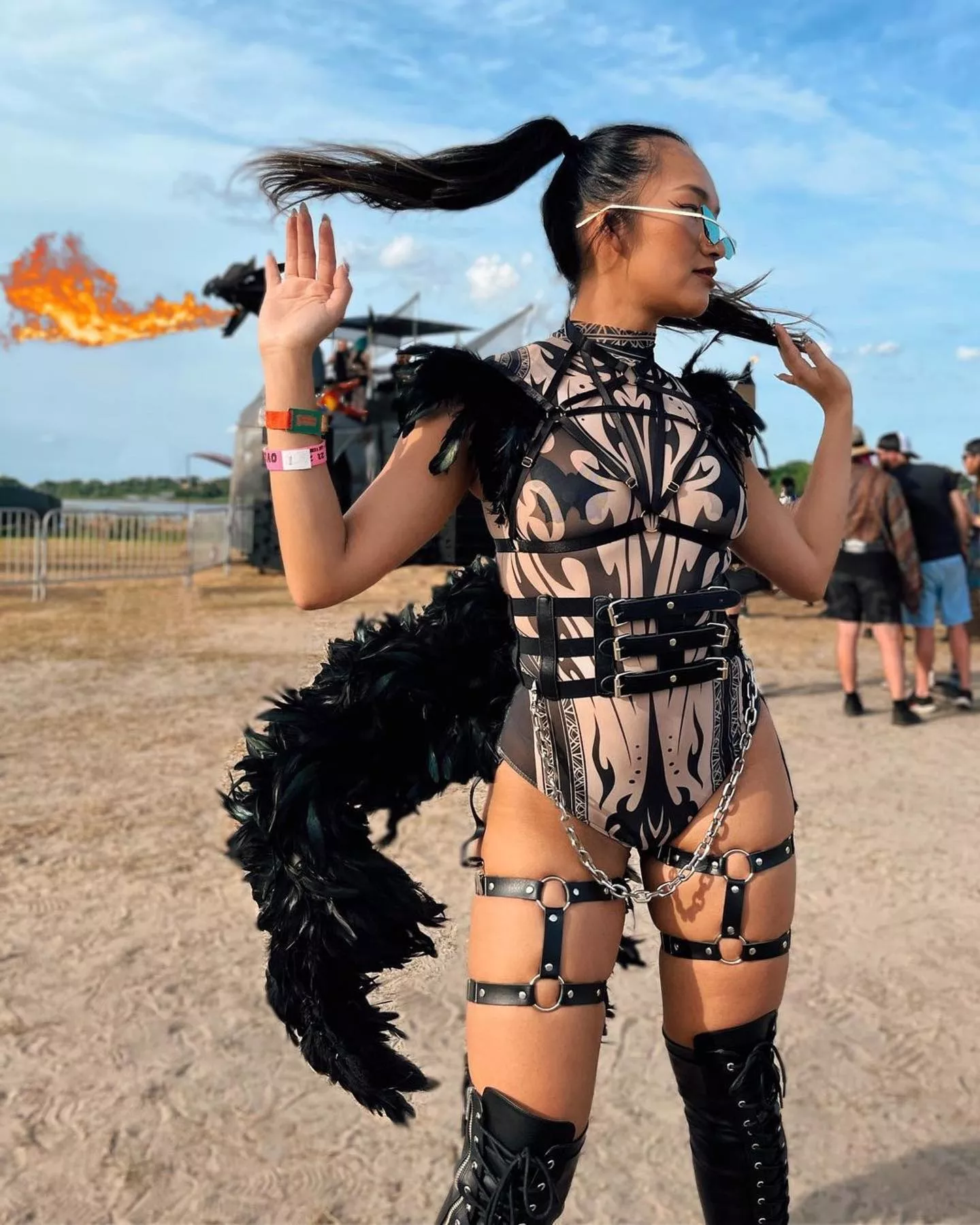 Hot Slut posted by siimple_code