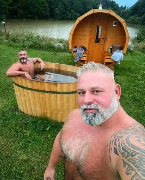 Hot tub dude posted by SevenNSFW