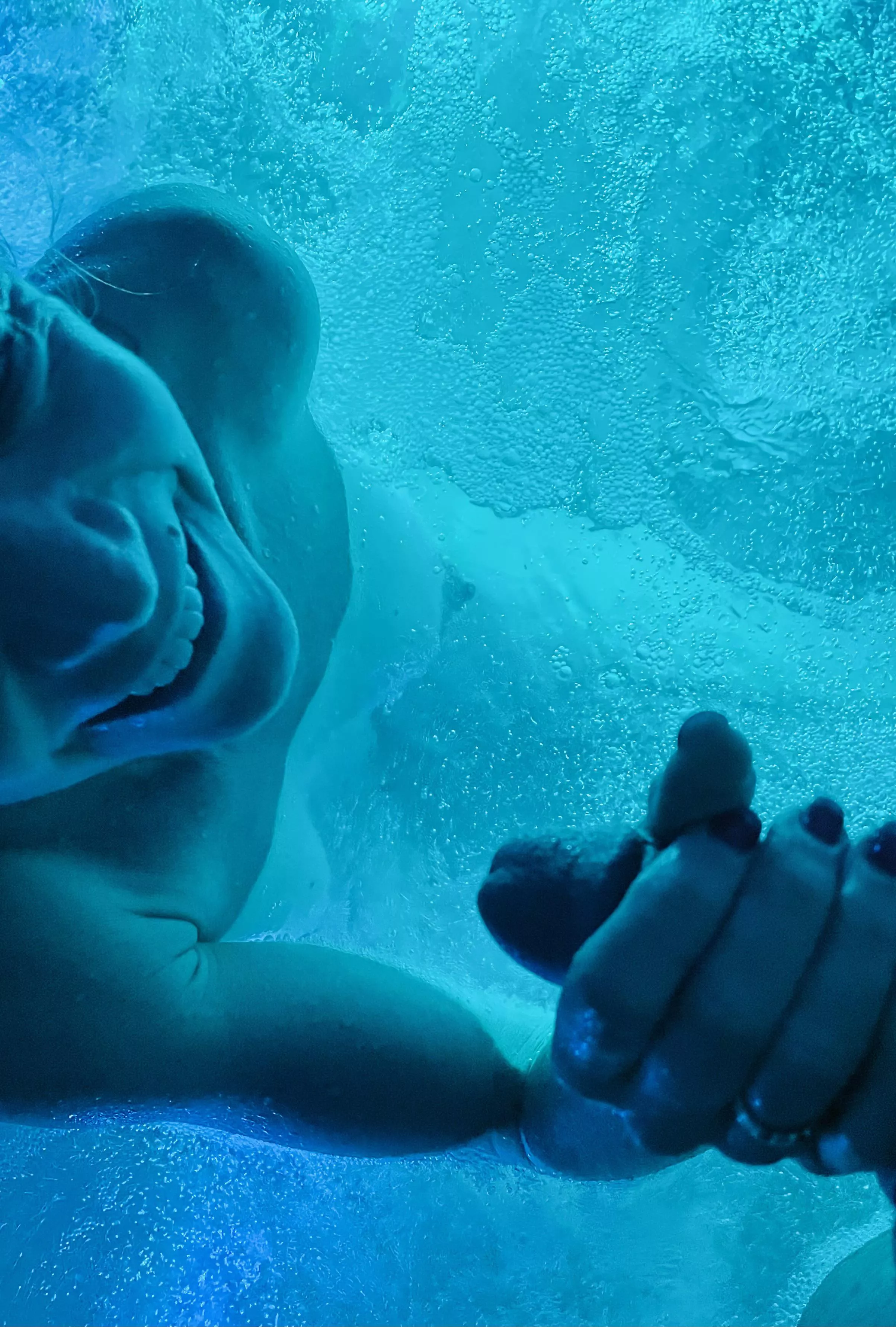 Hot tub hand 😊 OC posted by Flbeachlife50