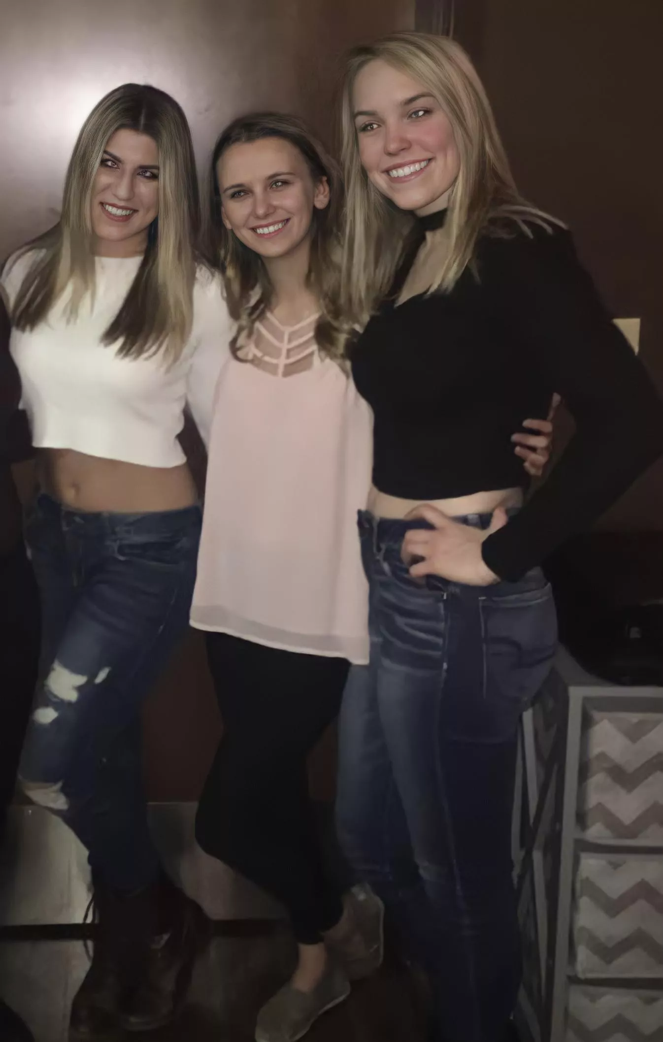 Hot Women posted by ErenJaeger123