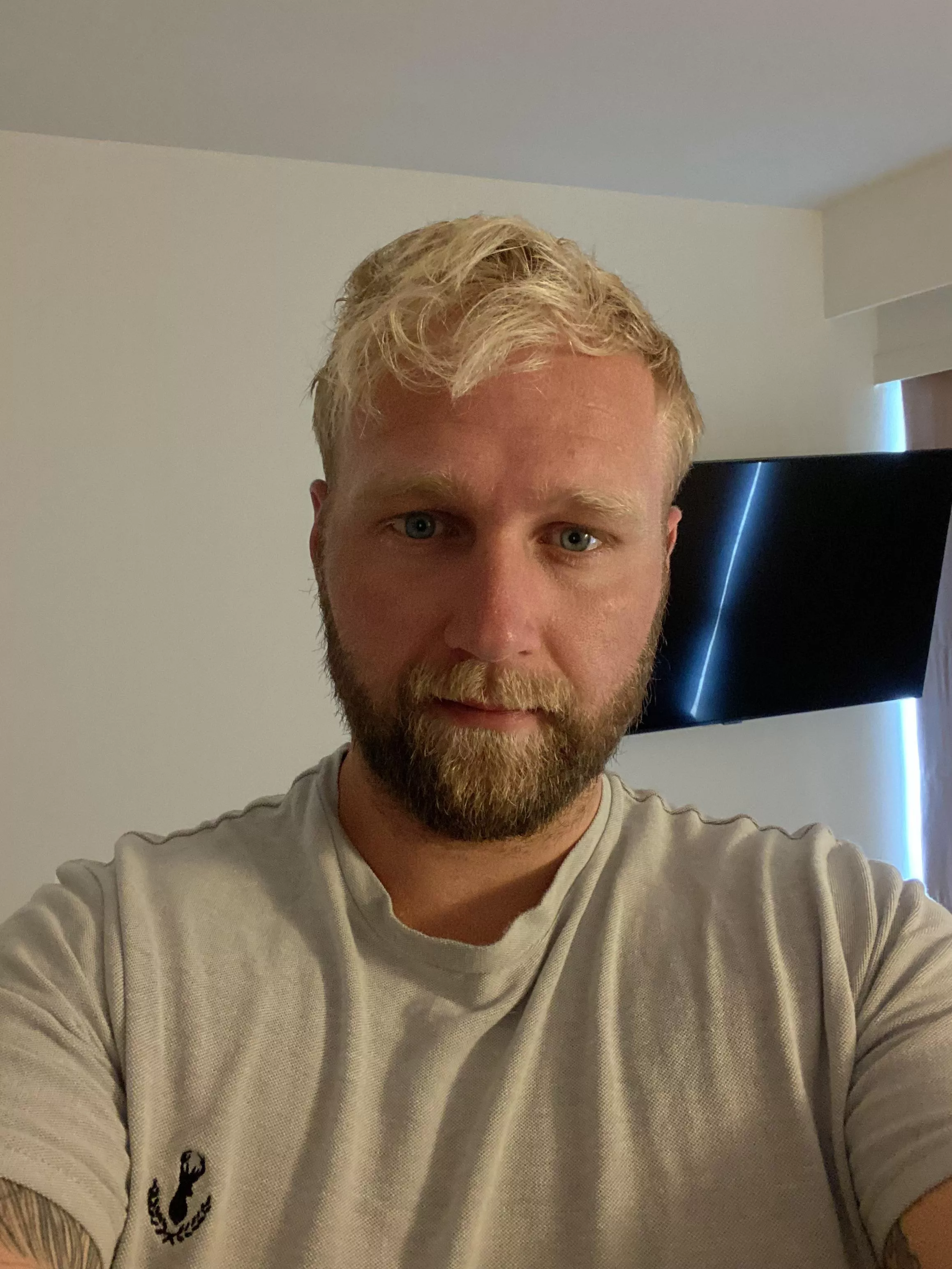 Hotel for the night anyone? posted by UpsideDownEverything