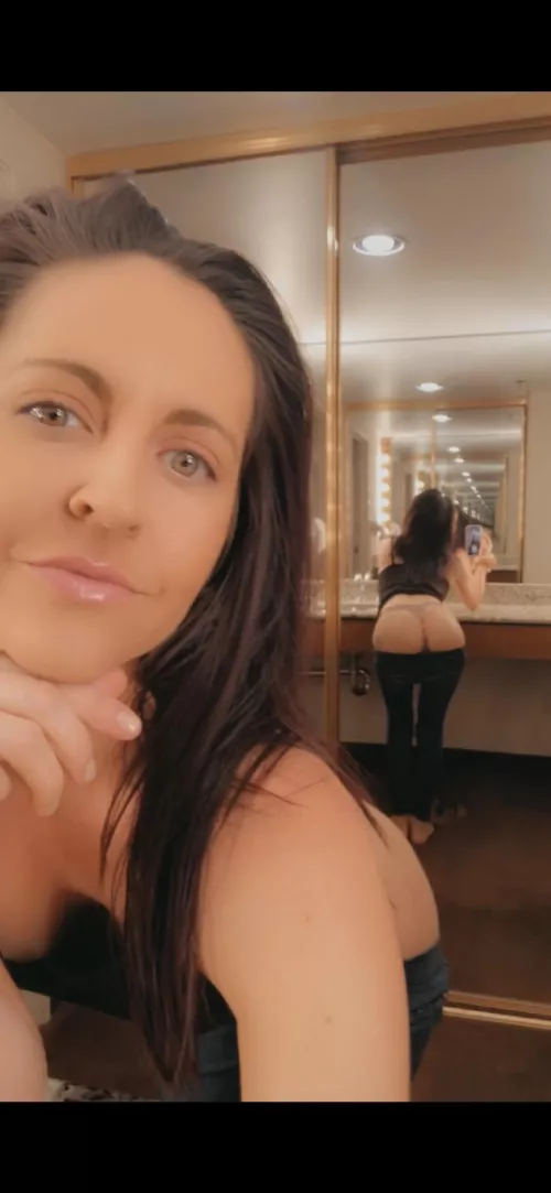 Hotel room fun by Vegas420grl_