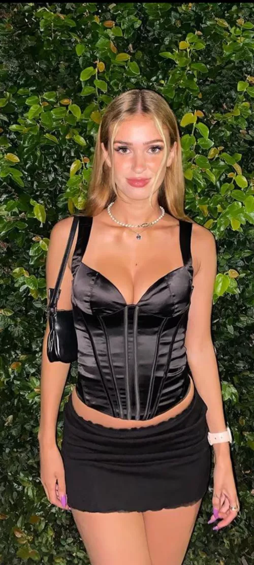 hottest girl I know by joeyfawes