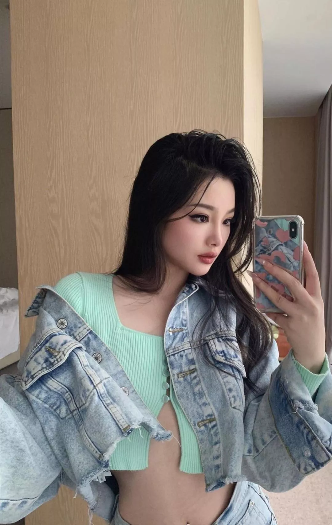 Hottie posted by brownsoul85