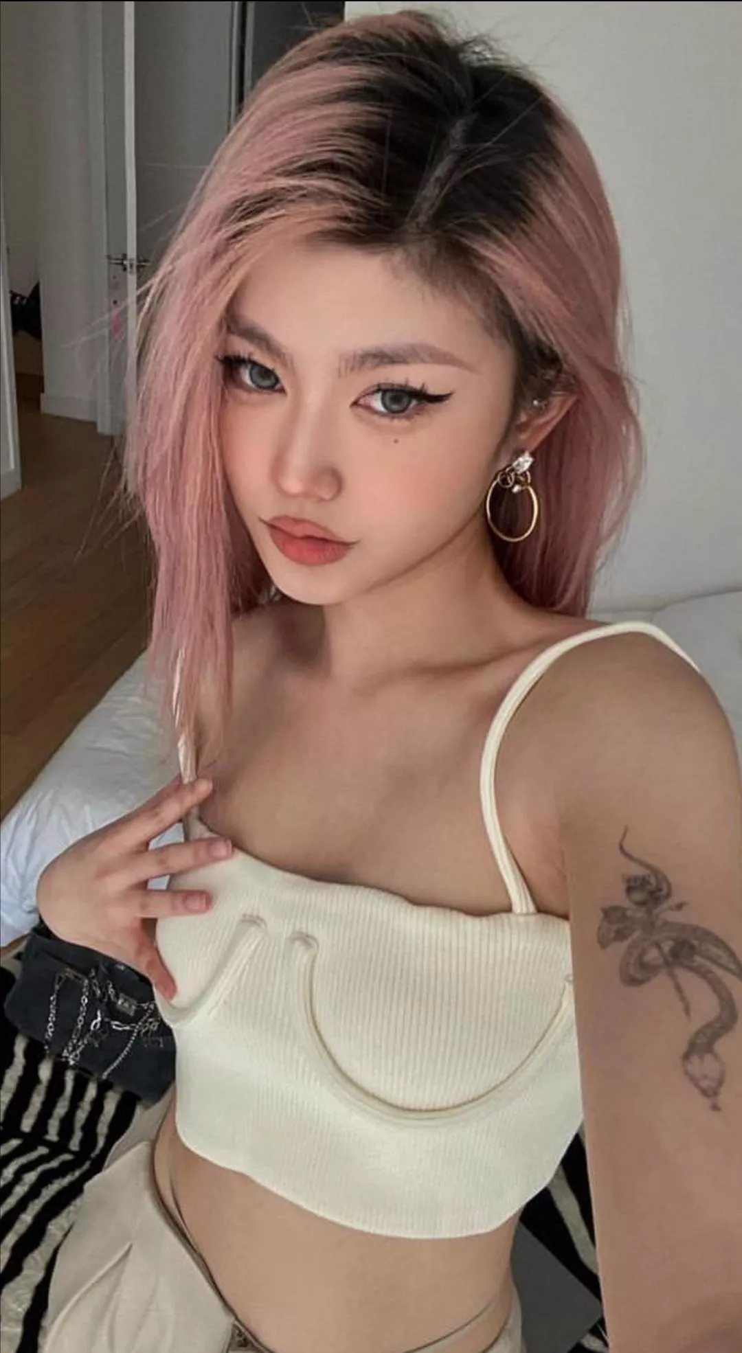 Hottie posted by brownsoul85