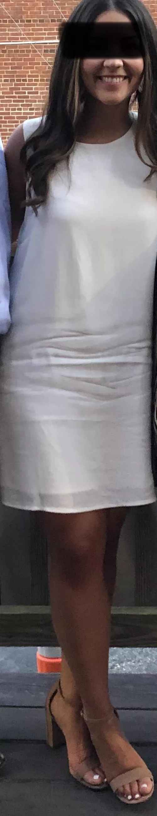 Hotwife looking for a hung man! DM to chat! by Horney_pair080