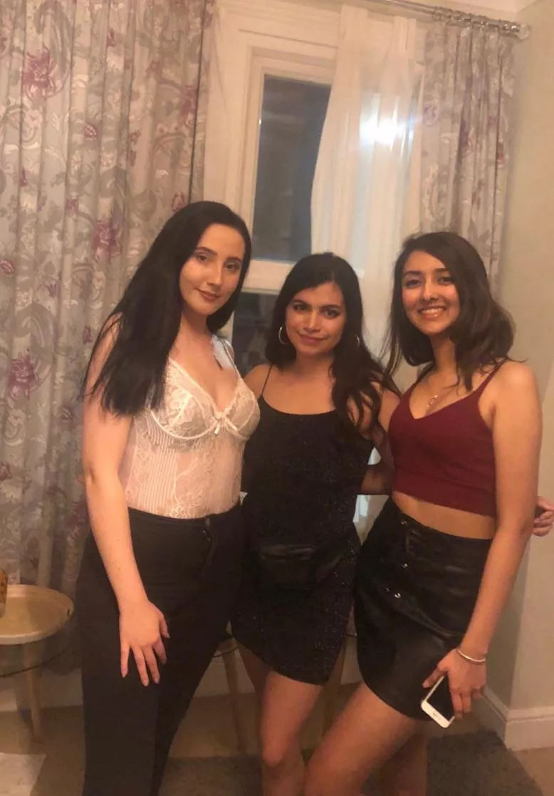 House party 😍 posted by Mental-Brilliant-689