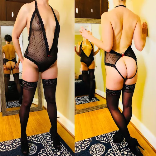 How about a tall MILF & a tall drink to get the evening going? [F] [5’10] by Spider-Slut