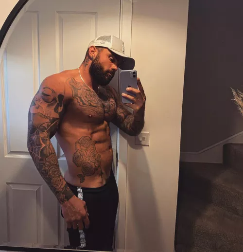 How am I looking? by septembers_very_0wn