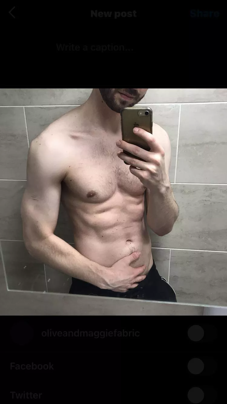 How am I looking today? M25 posted by charlie_w96