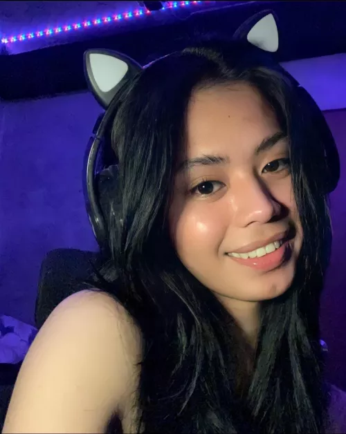 how cute are my headphones by thatgirlkhloe