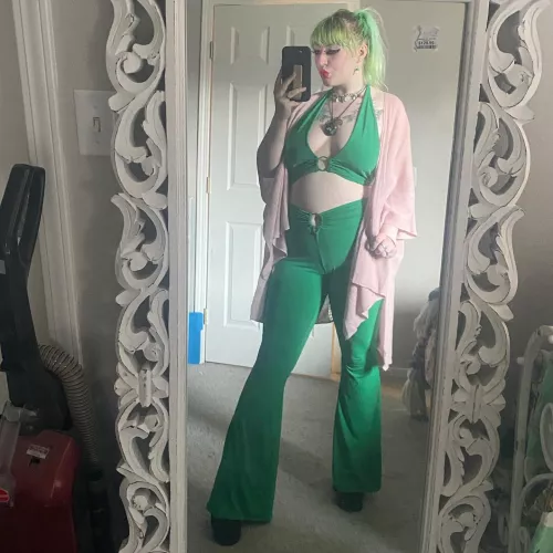 How do I look? by Senior_Property4434