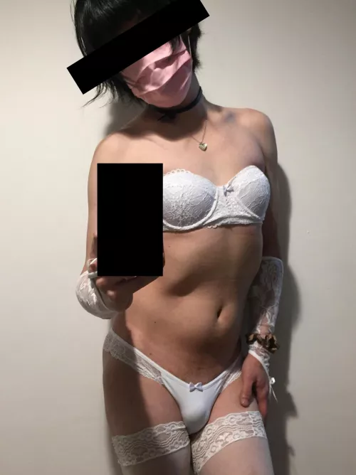 How do I look? by rehayakawa