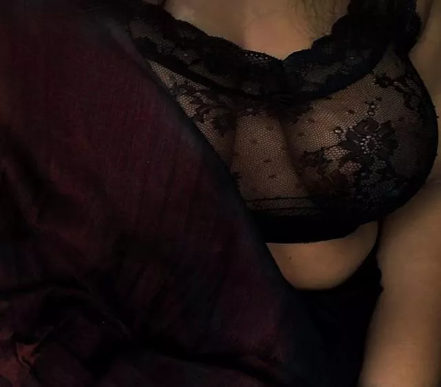 How do I look in a saree? [f] posted by Hfc_20