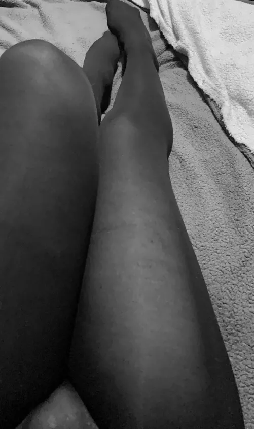 how do i look in tights? by curihose