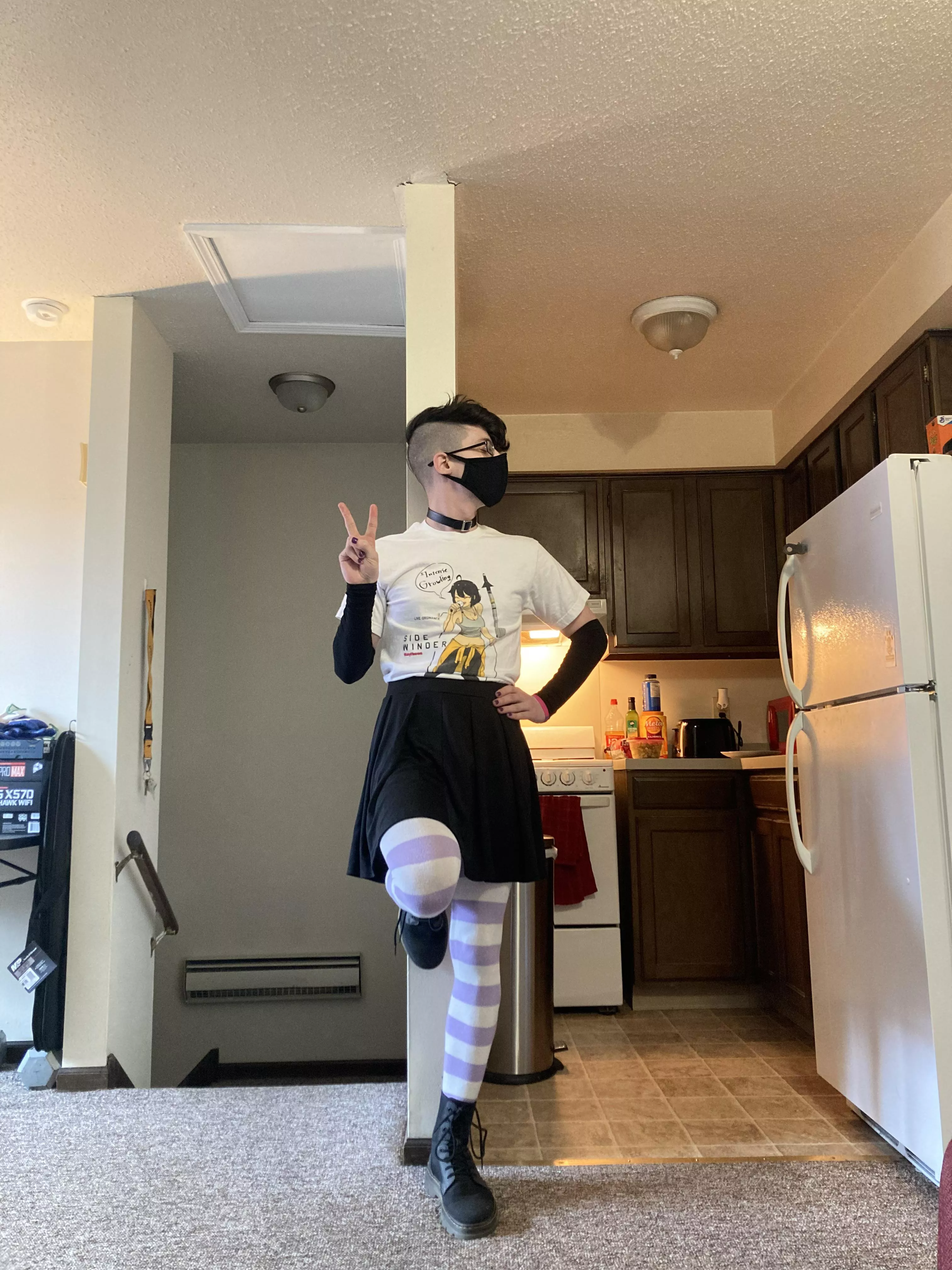 How do I look? posted by Ettu-