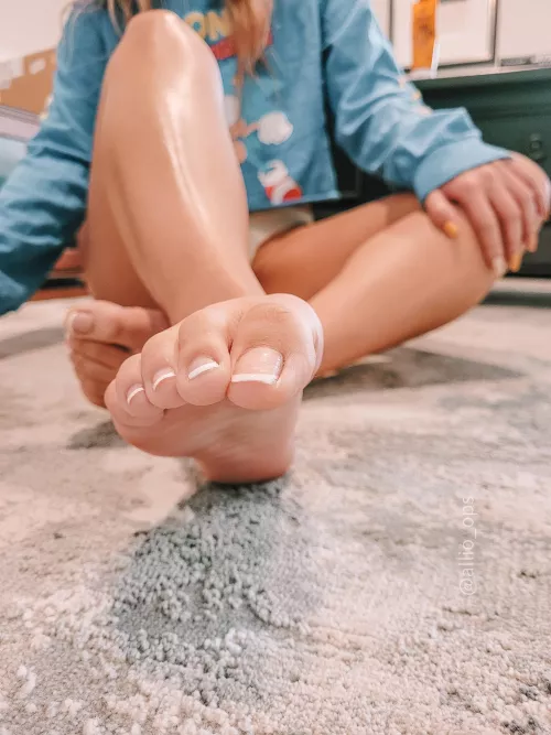 how do you feel about French tips? by Allio_ops