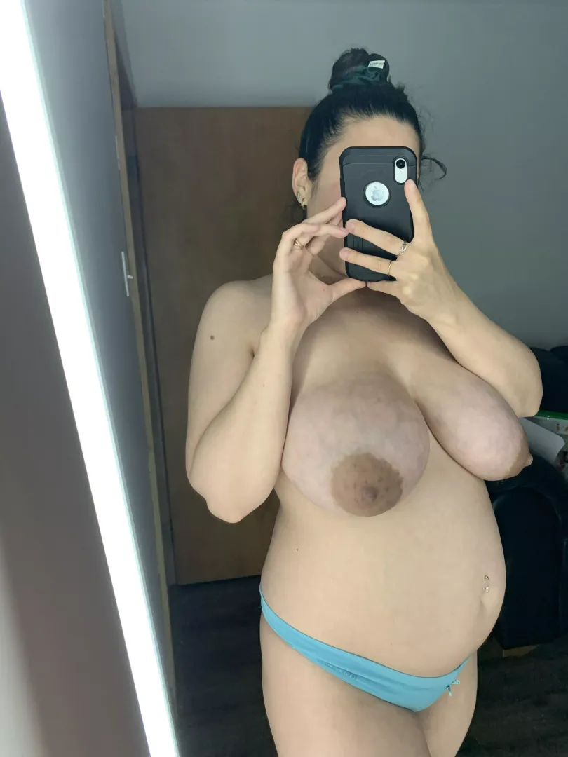 How do you like my 23 weeks big tits? posted by oulite