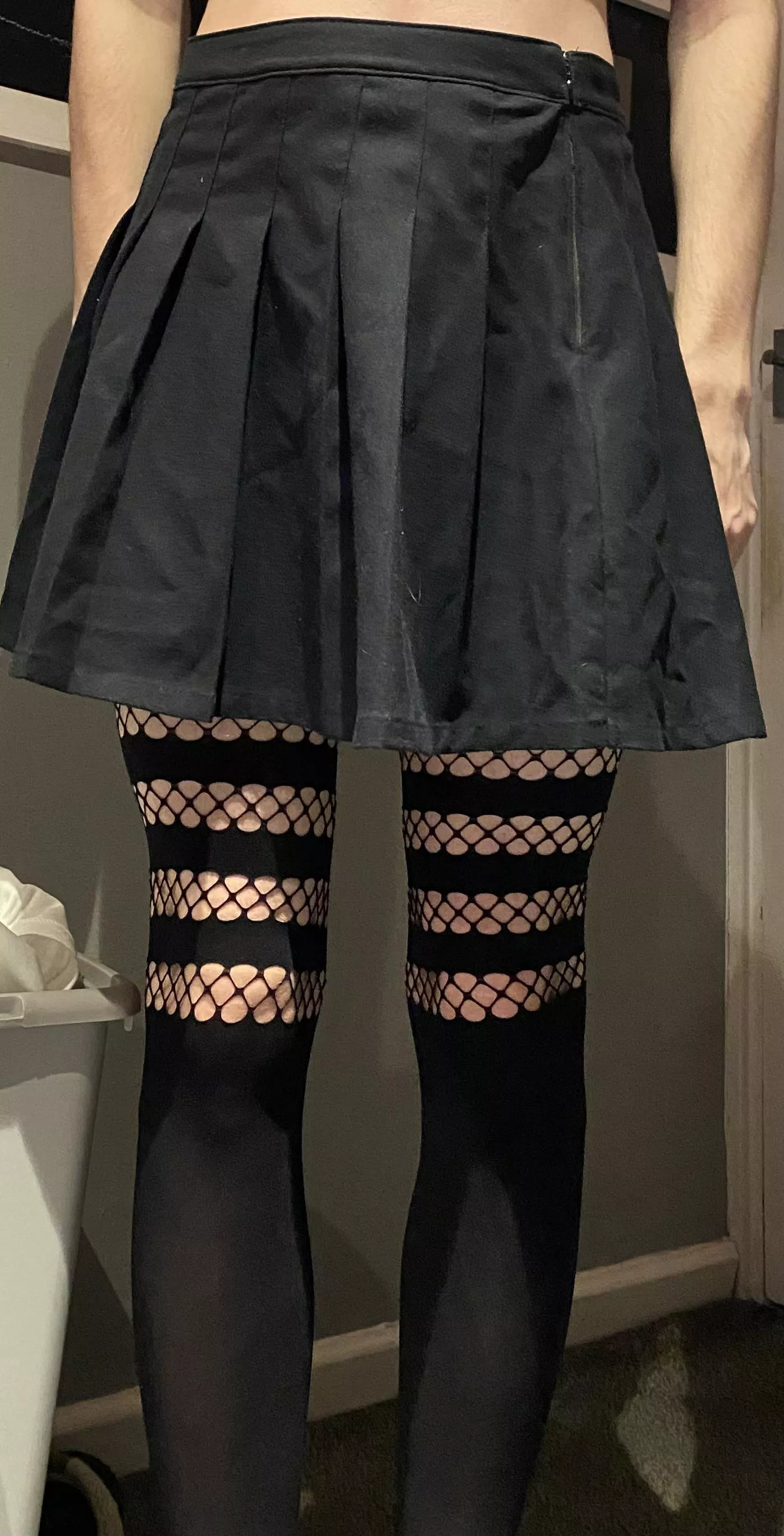 How do you like my new tights? (Ignore the really creased skirt I have no way to wash it in the summer hh) posted by ZoeBoop473