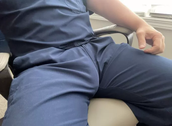 How do you like my scrubs😉 by BigWill457