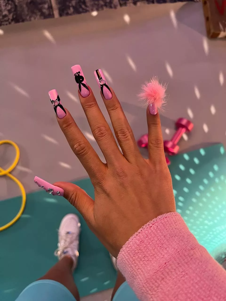 How do you like the new nails on set for Playboy magazine? 💕 posted by wollffans