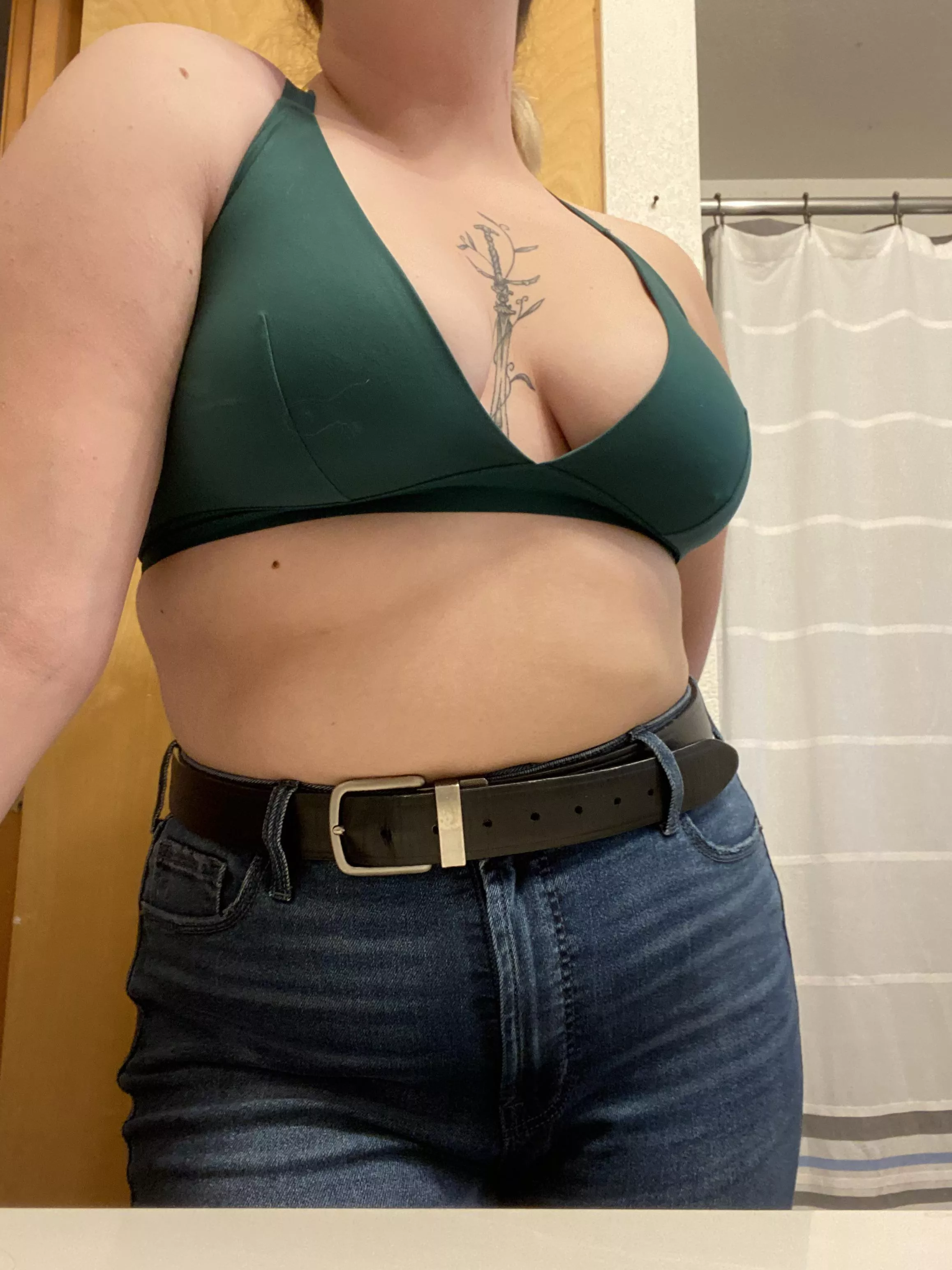 How does my new bra look? posted by daddysslut199