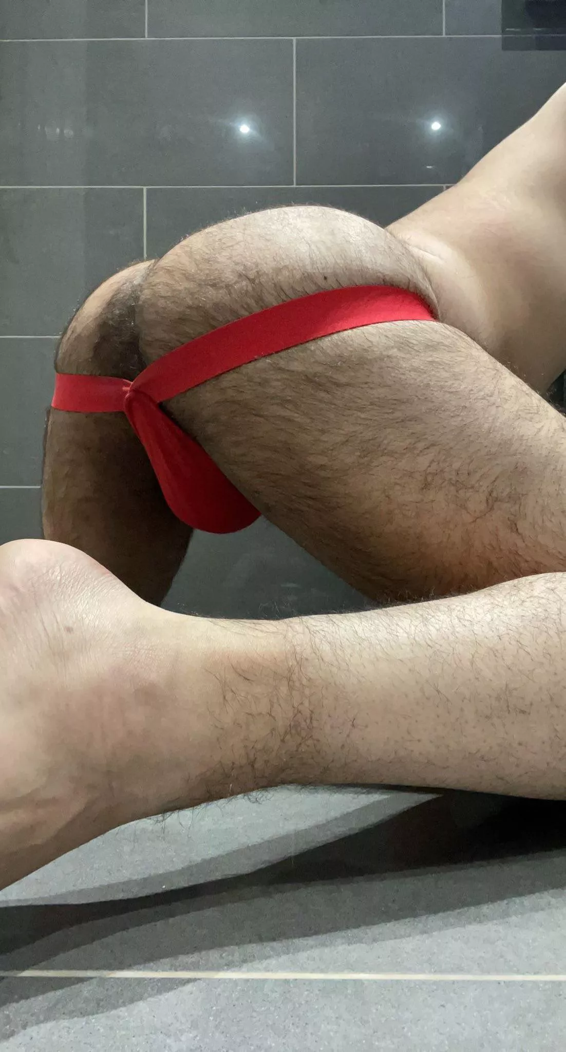 How does the red look on me? posted by Soloquestin