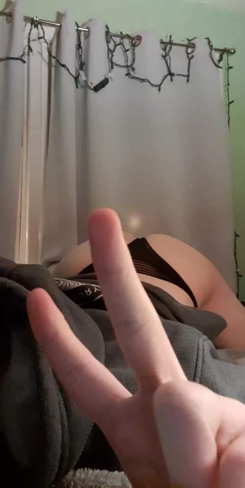 how does this look? by KikitheFemboy