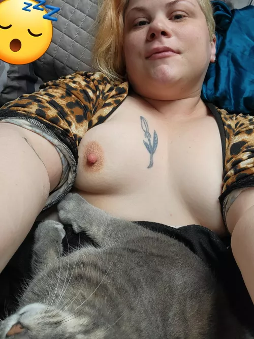 How I woke up next to my younger boyfriend by MorticiaFreak
