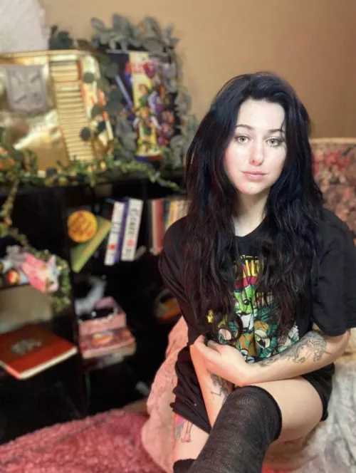 How many blurry nerdy novelties can you pick out?! Let’s test ya [f] by Davilostherpassword