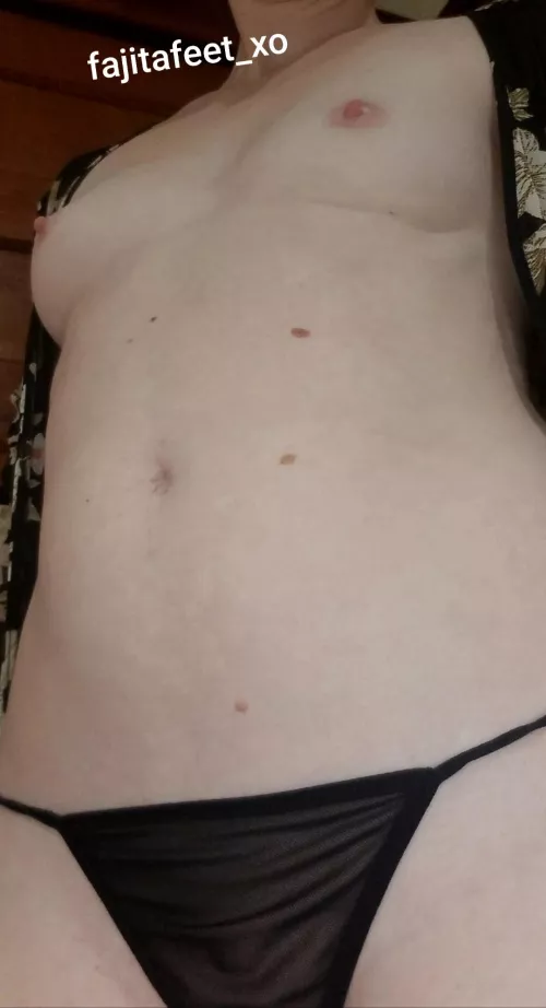 How much of these do you think you can fit in your mouth? by Fajitafeet_xo