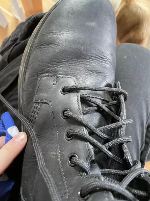 How to clean my doc martens. I could use some tips and also, I learn better if it’s written out for me. I want these to look as new as possible, losing the crinkles, etc. by deathofmusic