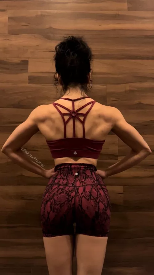 how’d I do on my first lat spread? 👀 by itskatarinarose