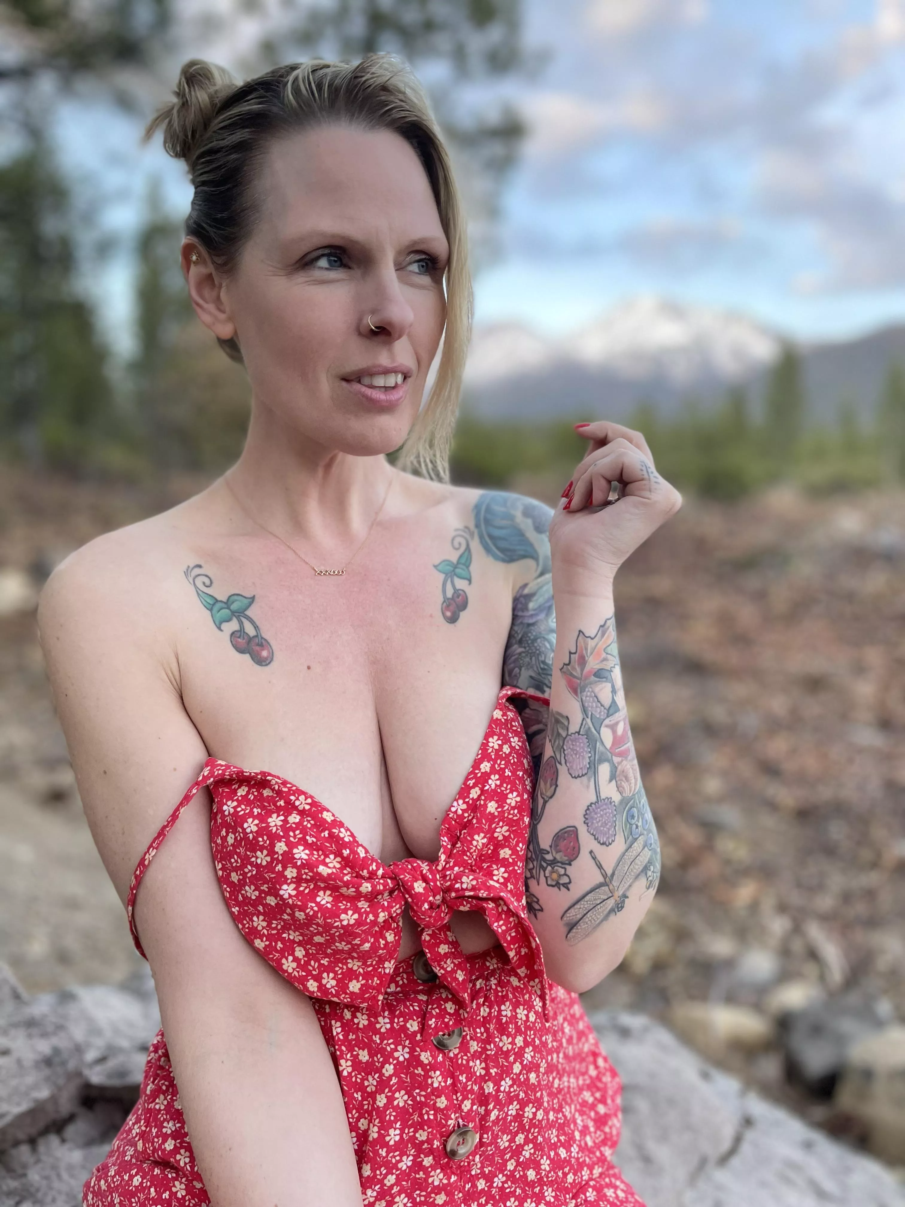 Howdy [f] posted by iamSkylerXO