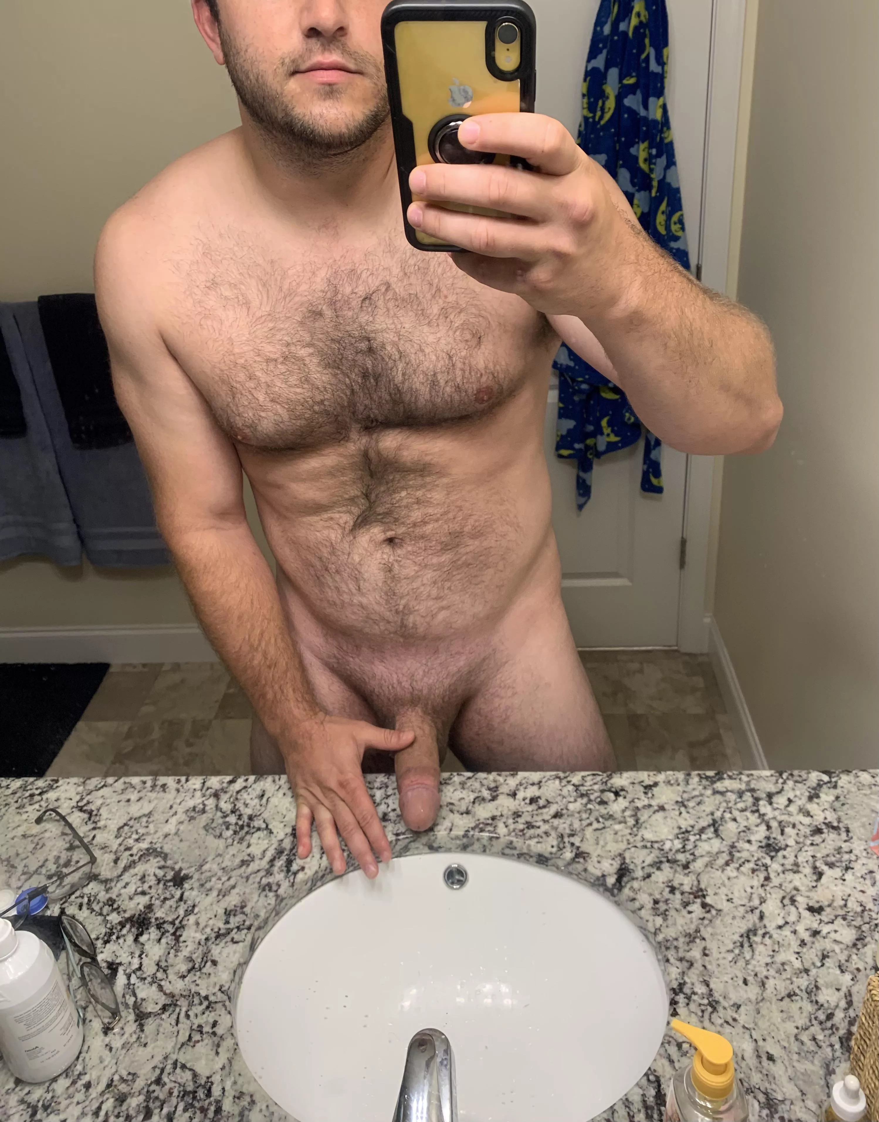 How’s everyone’s Friday? (28) posted by johnnybblazzee