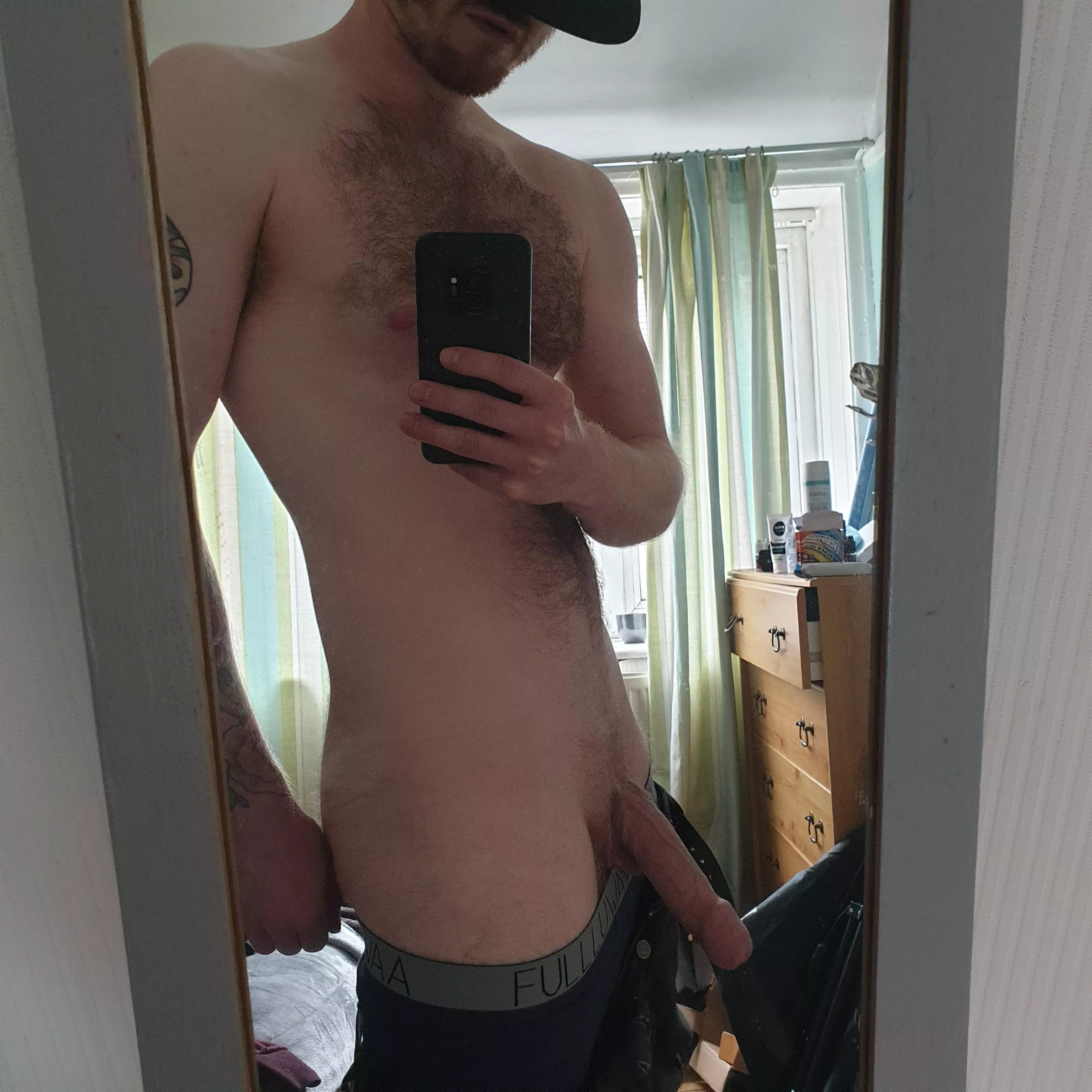 How's it hanging reddit ? 😏 posted by rickymarshell