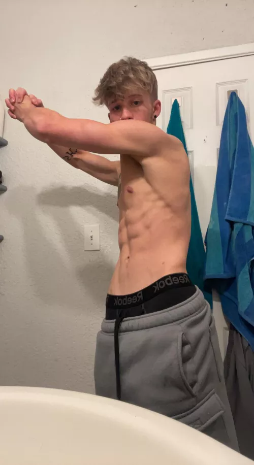 How’s my form by NolanSugar2